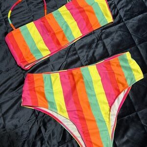 SHEIN Colourful striped bikini